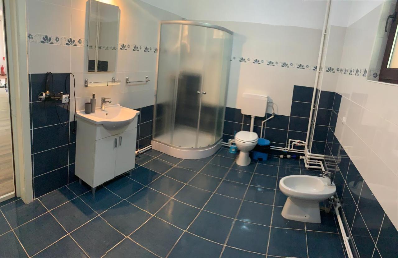 M Dey Hotell Vişeu de Sus Exteriör bild